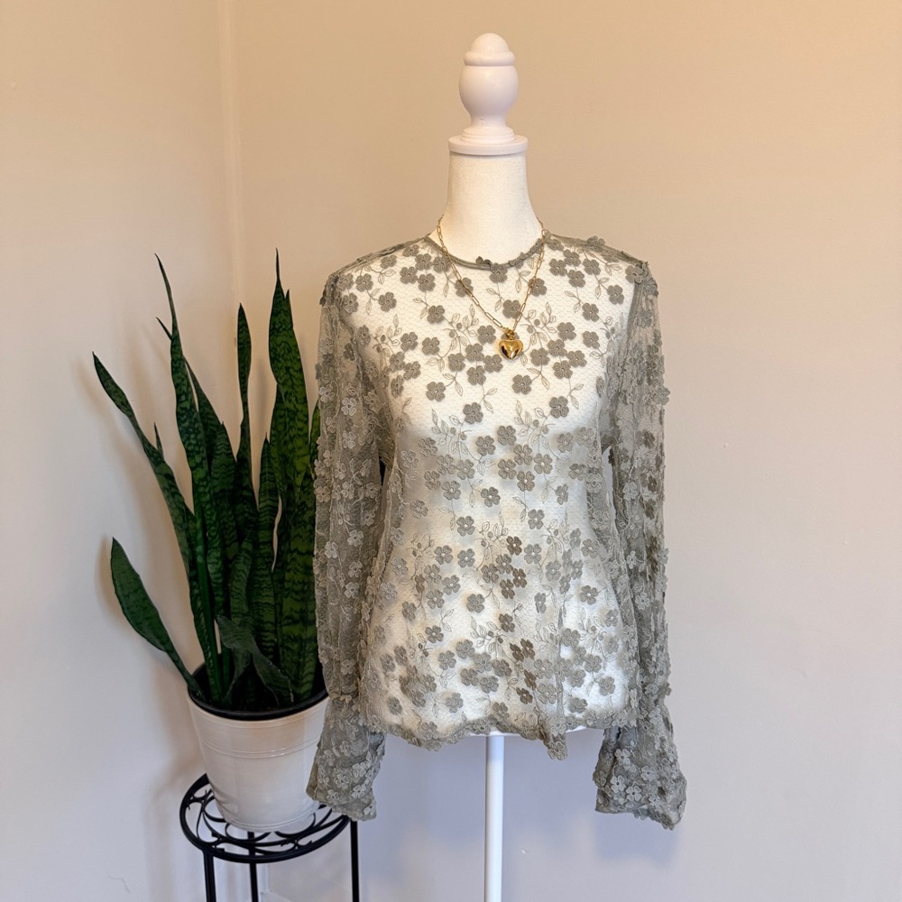 H&M | Sheer Floral Lace Sage Green‎ Blouse